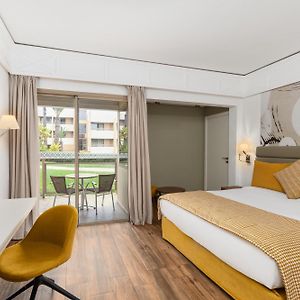 Camera standard con letto king size